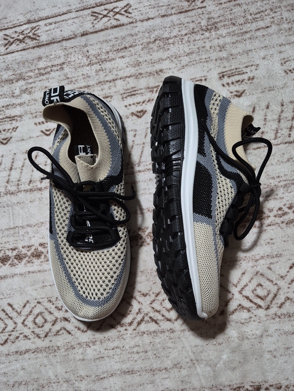 Source Unknown Women's Athletic Knit Sneakers - Beige, Black & Gray